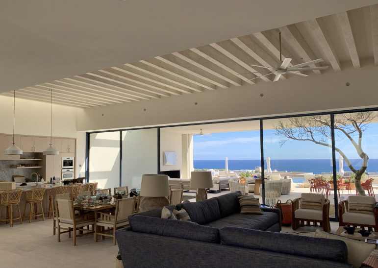 LAND AD_HV311 INT 03-min