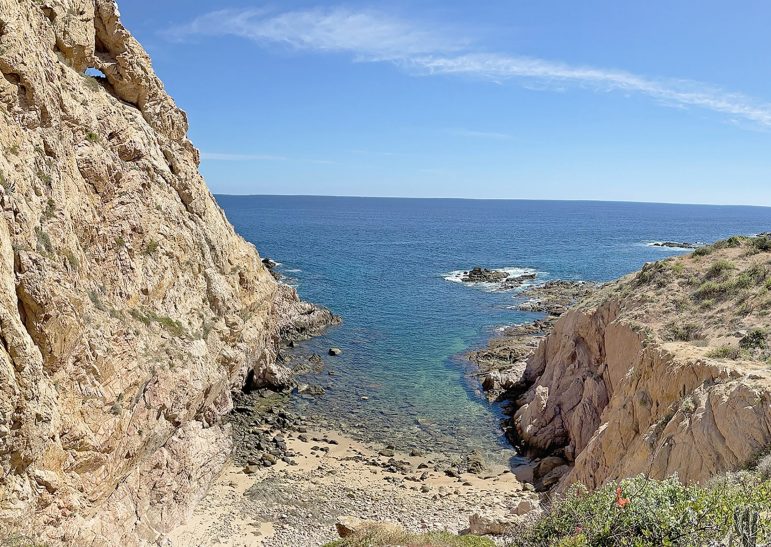 LAND AD_LA PLAYA 03_EXT 01-min